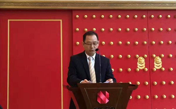 挂牌仪式唐总演讲